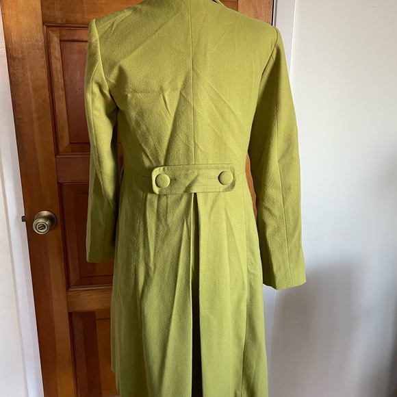 Chartreuse long coat! - Picture 3 of 5